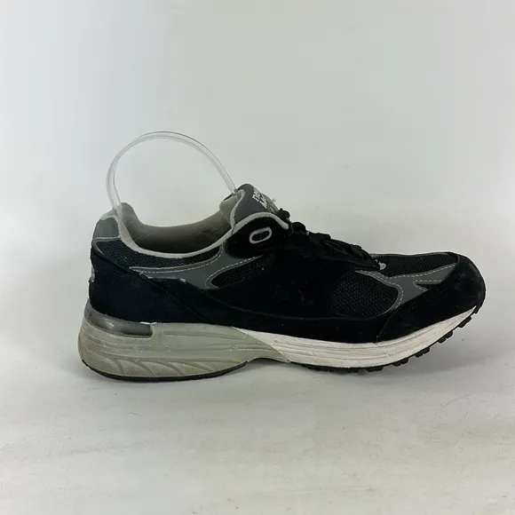 New Balance 993 women’s size 8 black suede grey minimalist made in USA sneakers