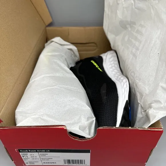 New Balance Fresh Foam Arishi v4 Black Running Shoes Mens 9.5 4E
