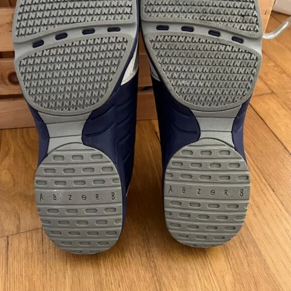 New Balance Size 12 Gray &amp; Navy 620 Low Top Slip On Laceless Sneakers Shoes