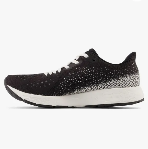 New balance women's Fresh foam Tempo V2 Running shoes