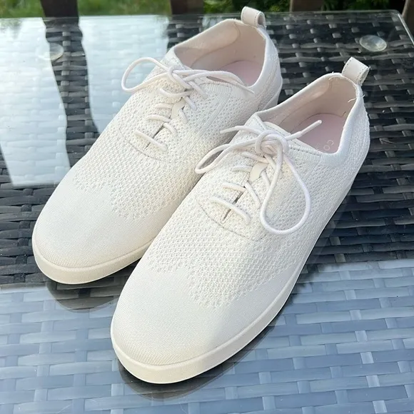 New COLE HAAN Knit Casual Womens Sneakers Shoes White Bone size 9.5 B