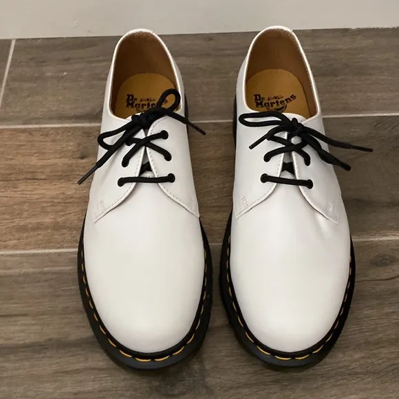 NEW DR MARTENS 1461 SMOOTH LEATHER OXFORD SHOES SIZE 10