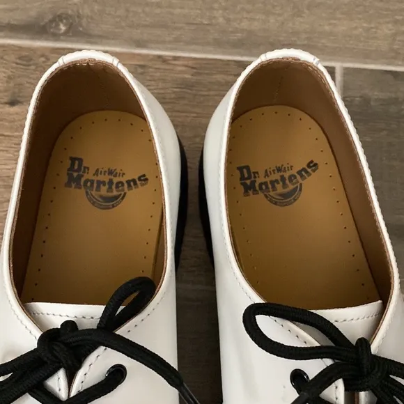NEW DR MARTENS 1461 SMOOTH LEATHER OXFORD SHOES SIZE 10