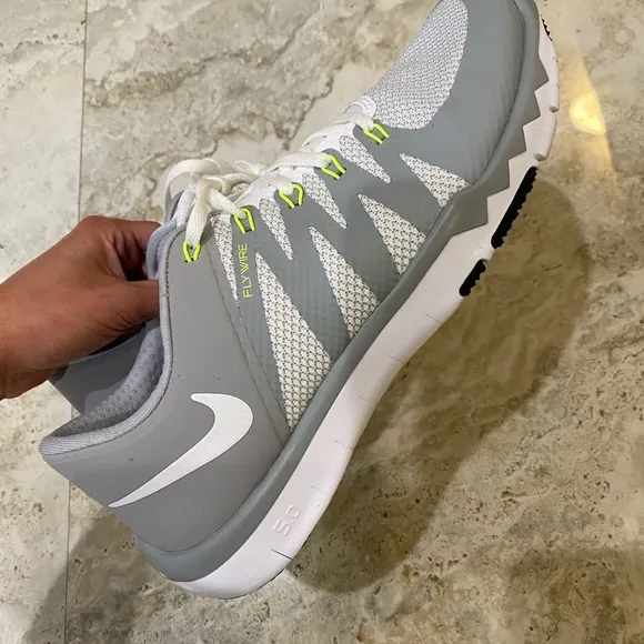 New Mens Nike Training Athletic Shoes Sz 8