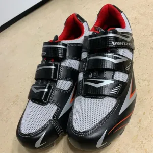New men’s venzo mountain bike/ spin shoes 🚵‍♀️