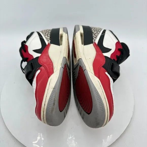 New Nike Air Jordan Legacy 312 LMen Size 9.5 CD7069-106 White Red Training Shoes