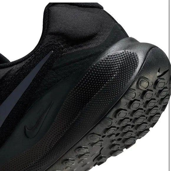 New Nike Revolution 7 Men’s Running Shoes Black/Black US sizes‎ 8-12 New in Box