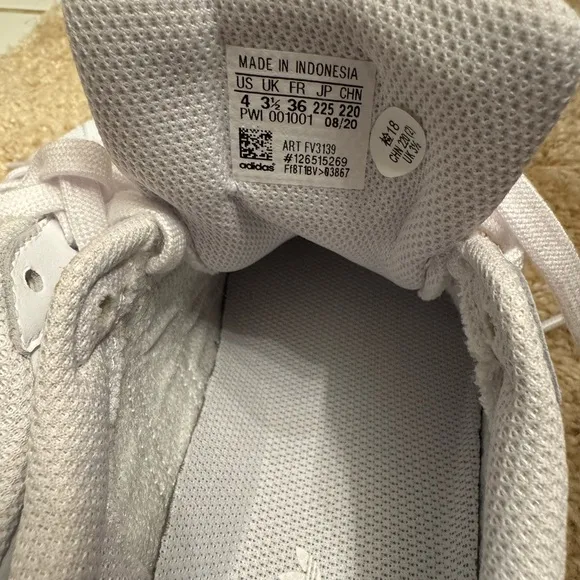NEW NO TAG/ Kids White Adidas Superstar Shoes