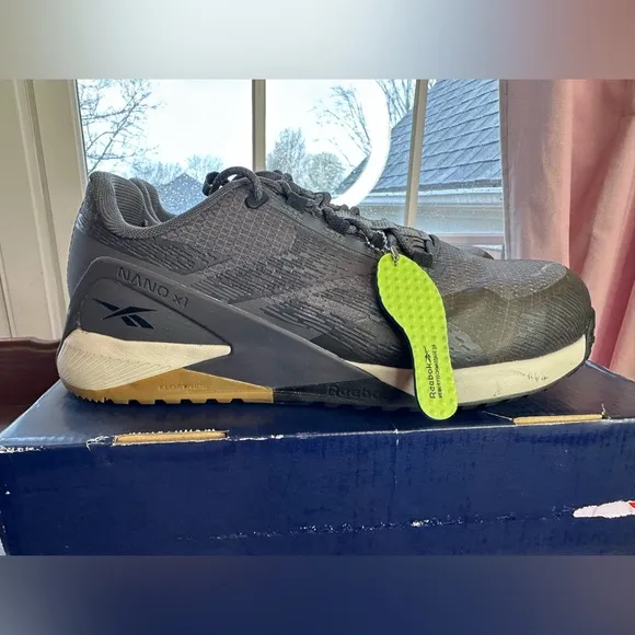 NEW Reebok Nano X1 Men's 9.5M Grey Black Work Comp Toe Shoes