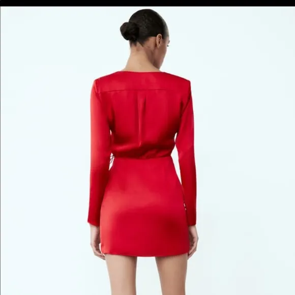 New satin like long sleeve red dress