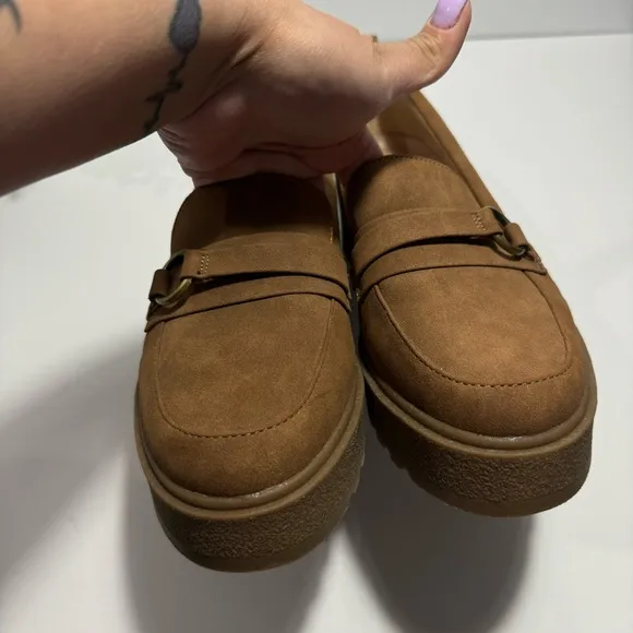 New SOUL Naturalizer Womens Joyla TanFaux Leather Slip On Loafers Shoes Size 10
