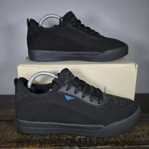 NEW Vessi Weekend Sneaker Womens Size 7 Waterproof Shoes Sneakers Black Black