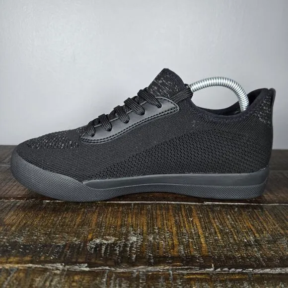 NEW Vessi Weekend Sneaker Womens Size 7 Waterproof Shoes Sneakers Black Black