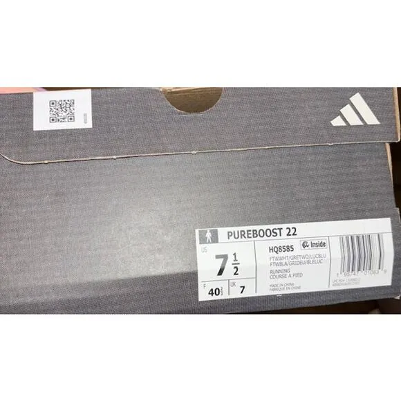 NIB Adidas Men's Pureboost 22 Running Shoes White/Grey/Lucid Blue Size 7.5