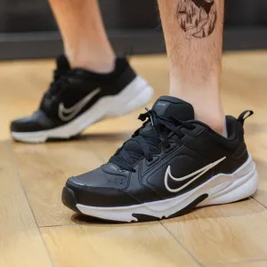 NIB Men’s Size 9.5 Nike Defy All Day Training Sneakers Leather &amp; Mesh In Black