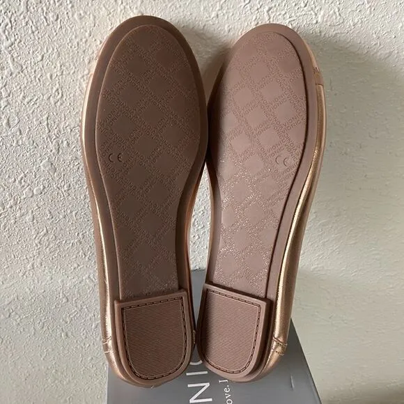 NIB Vionic Rose Gold Carole Metallic Shoes Size 6.5