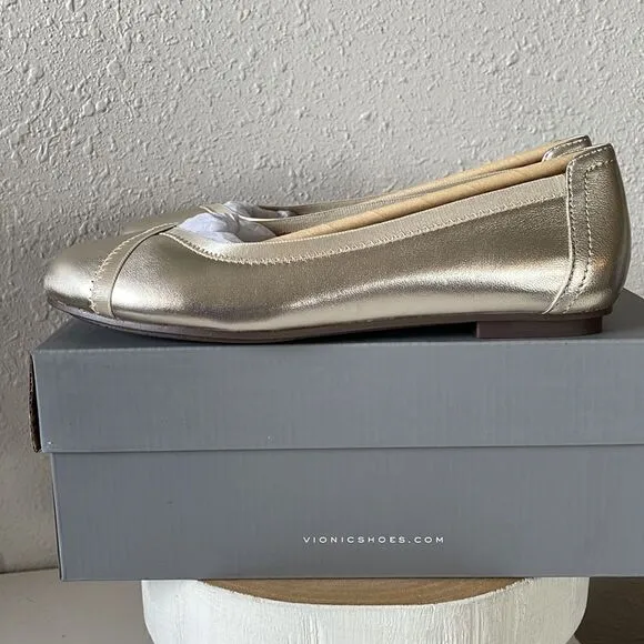 NIB Bionic Champagne Carroll Metallic Shoes Size 6.5