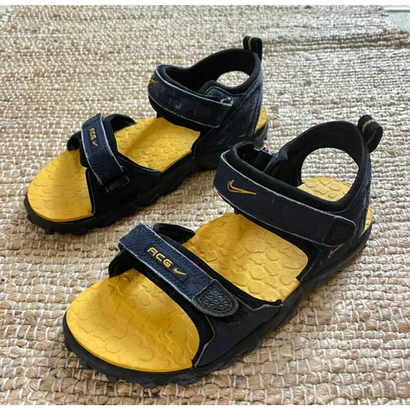 Nike ACG Hiking Sandals sz 6 Womens Blue Open Toe Strap Outdoor Walking Shoes