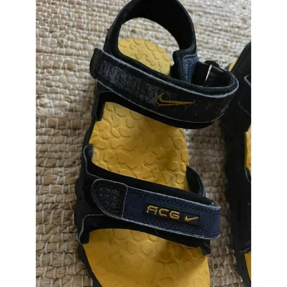 Nike ACG Hiking Sandals sz 6 Womens Blue Open Toe Strap Outdoor Walking Shoes