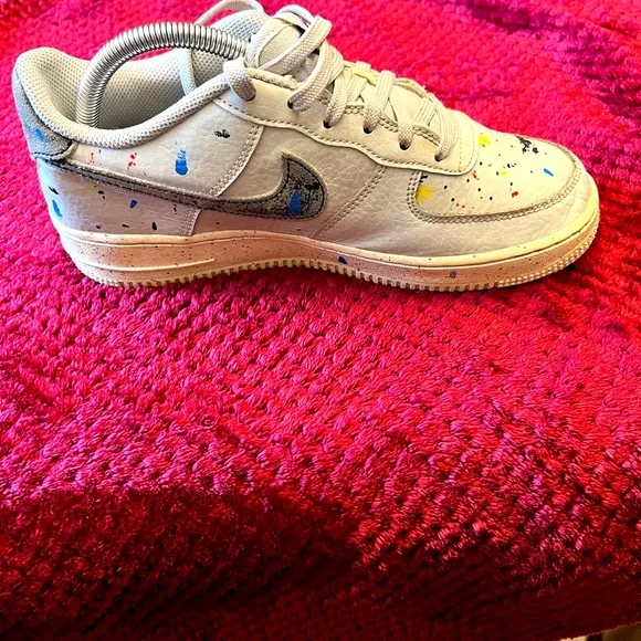 Nike Air Force 1 LV8 3 (GS) Paint Splatter-White Sail Shoes Size 7Y