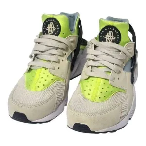 Nike Air Huarache Men's Size 10 Running Shoes Sneakers White Volt Gym Training