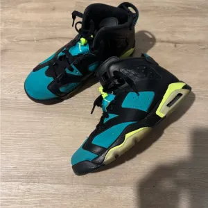 NIKE Air Jordan 6 Retro Turbo Green Mid Shoes - Youth 7