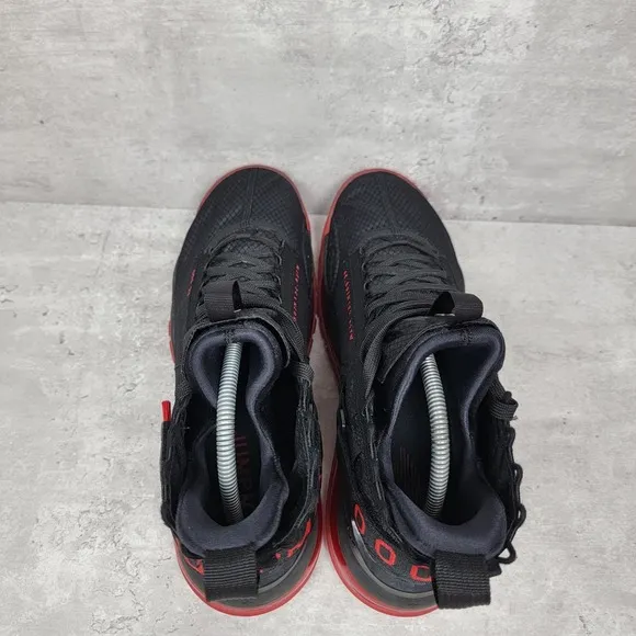 Nike Air Jordan Proto Max 720 Bred Mens Size 8.5 Shoes Sneakers