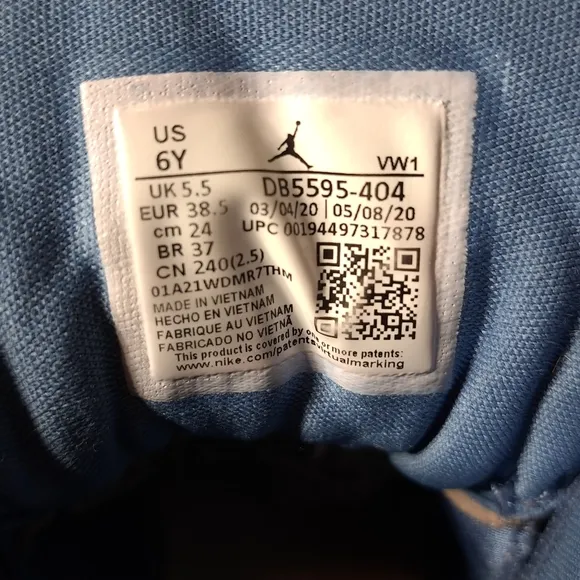 Nike Air Jordan Retro Boys Sneakers‎ Indigo &amp; White Size 6Y