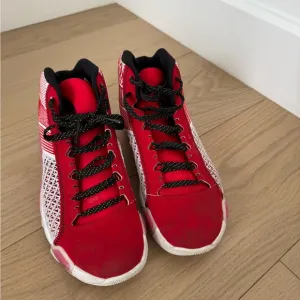 Nike Air Jordan XXXVIII FIBA Basketball Shoes. Red. Size US 7Y, EUR 40