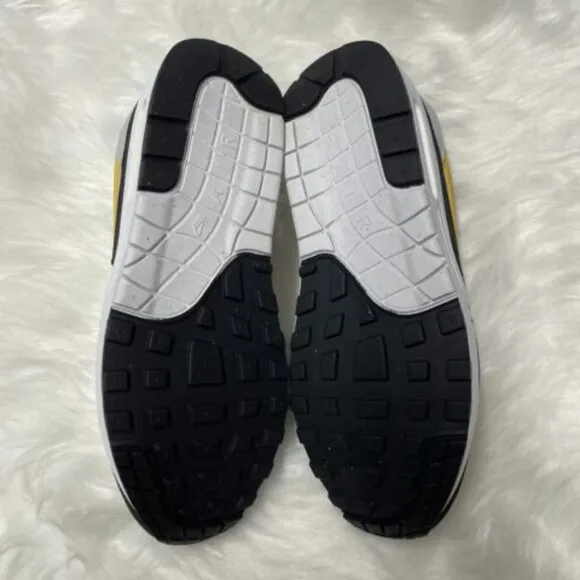 Nike Air Max 1 Low Mens Casual Sneaker Shoes White FD9082-104 VNDS Size 9