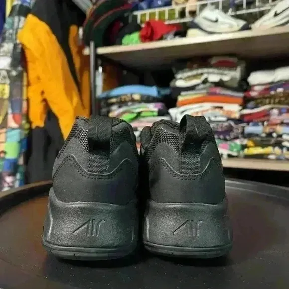 Nike Air Max 200 Triple Black AT6175003 Training Running Women's Shoes AUTHENTIC