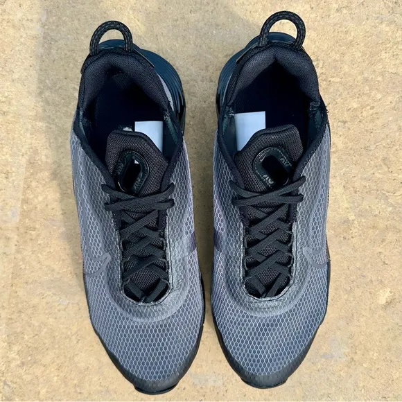 Nike Air Max 2090 Black Anthracite GS - Size 7Y (8.5 Women’s)