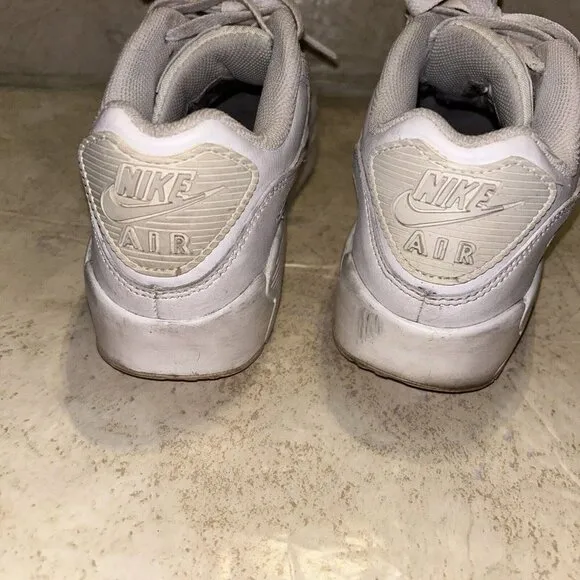 Nike Air Max 90 LTR GS Triple White Lace Up Casual Sneakers Youth Size 6