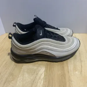 Nike Air Max 97 Light Bone Black Size 8.5 Sneakers Shoes w/ Box DH0861-100