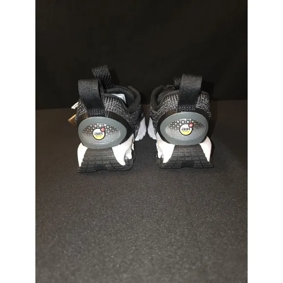 Nike Air Max DN Toddler Kids Size 7c  (FN4452-001) Black Shoes Sneaker Trainer
