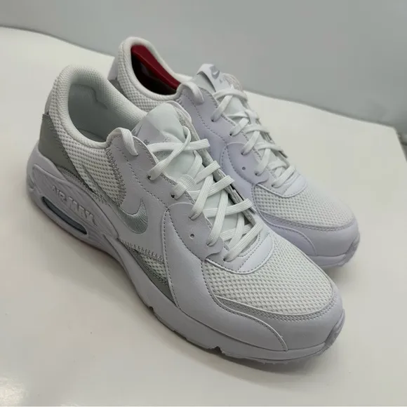 Nike Air Max Excee Womens 11 Running Shoes Sneakers Training White CD5432-121