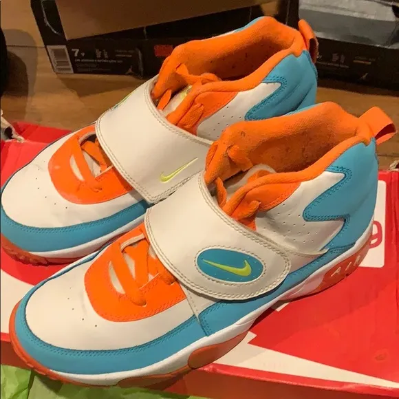 Nike Air Mission GS Youth Training Shoes