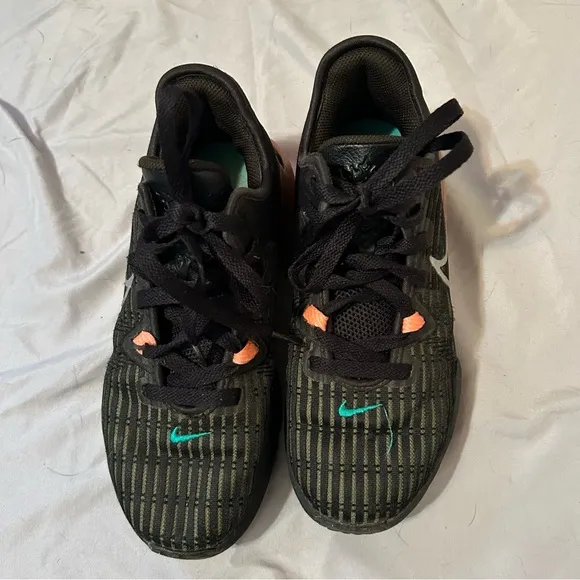 Nike Air Shoes black Youth Size 5