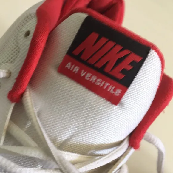 Nike Air Versatile Shoes
