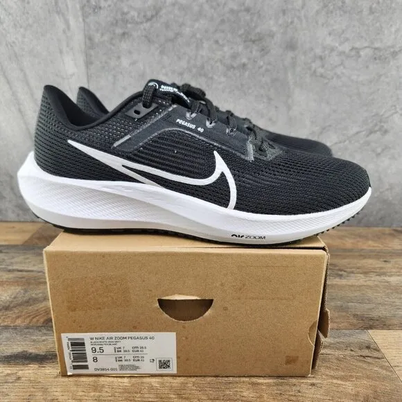 Nike Air Zoom Pegasus 40 Size 9.5 Womens Black White Casual Running Shoes