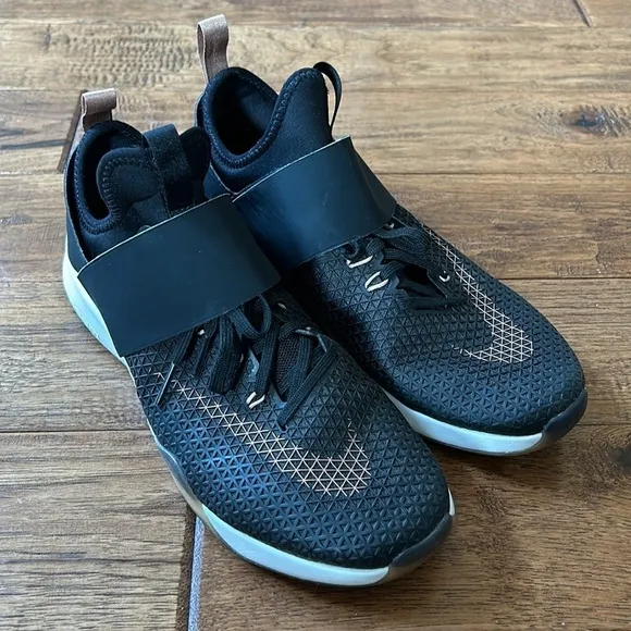 Nike Air Zoom Strong Running Training Shoes Black &amp; Rose Gold Women's Size 7