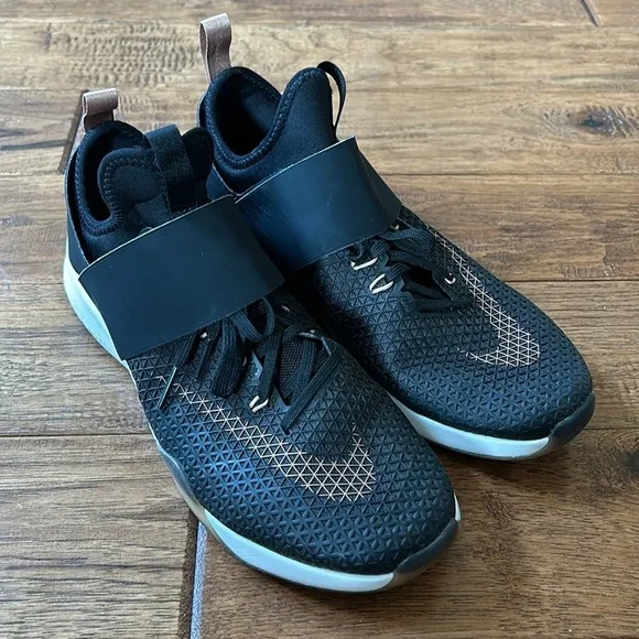 Nike Air Zoom Strong Running Training Shoes Black &amp; Rose Gold Women's Size 7