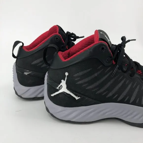 Nike Black and Red Super Fly Athletic Shoes | Good Condition