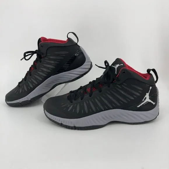 Nike Black and Red Super Fly Athletic Shoes | Good Condition