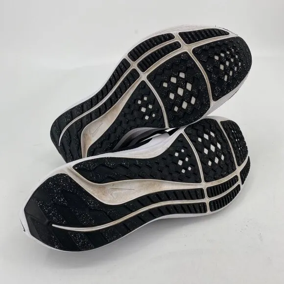 Nike Black White Lace Up Athletic Sneakers | Men's Size 8.5
