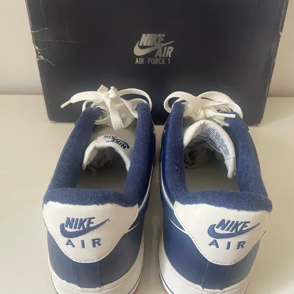 Nike Blue and White Athletic Shoes Mid-Cut Design
