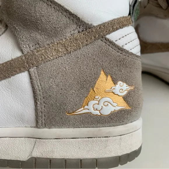 Nike Dunk High 'San Francisco - Gold Mountain'  White Desert Ore GS Size 5.5Y