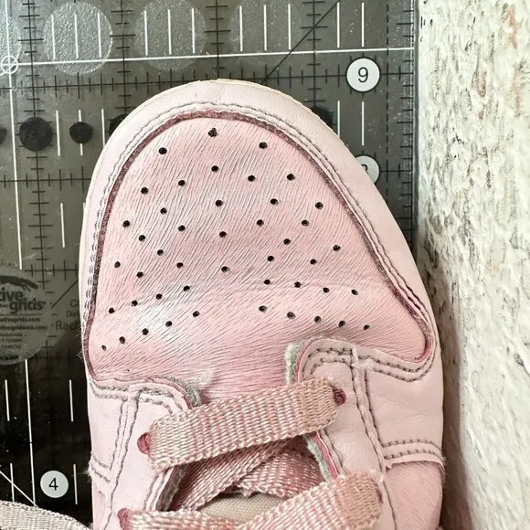 Nike Dunk Low SE Youth Sz 1Y AA3146 601 Triple Prism Pink Leather Training Shoes