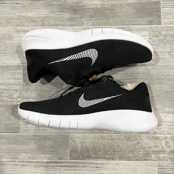 Nike FLEX EXPERIENCE RUN 11 Men's Black White DD9284-001 Athletic Sneakers Shoes