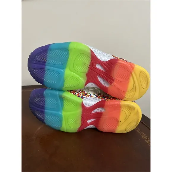 NIKE FOAMPOSITE PRO GS SIZE 4.5Y FRUITY PEBBLES WHITE COURT PURPLE 644792 101